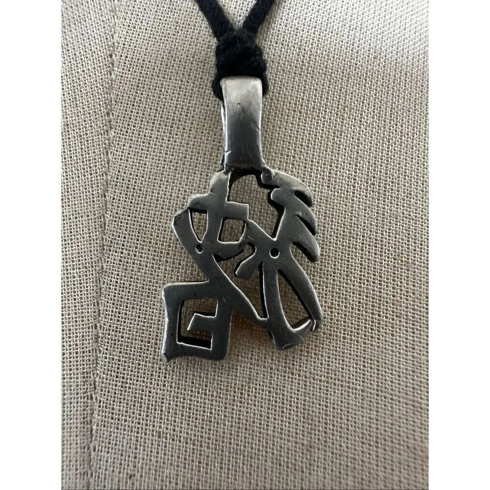 Silver-Tone Chinese Zodiac “Pig” (猪) Character Pendant Necklace – Vintage/Unisex